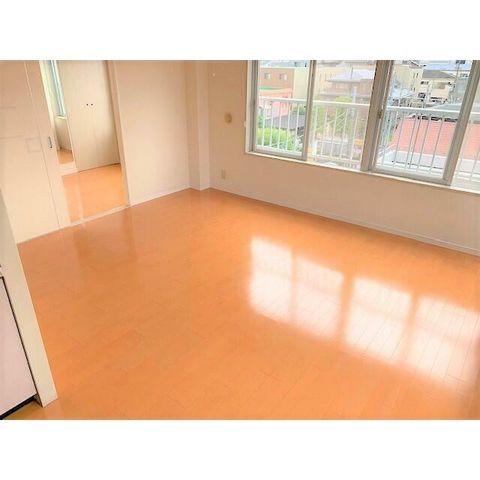 �y���ԁE���r���O�z�@