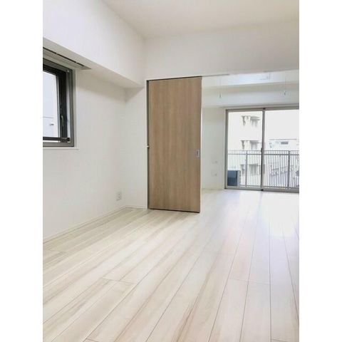 �y���ԁE���r���O�z�@