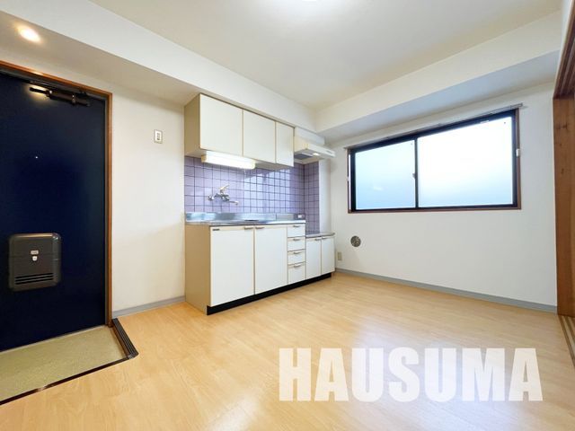 �y�����E���r���O�z�@���r���O/����