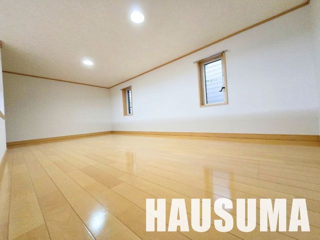 �y���̑������E�X�y�[�X�z�@���r���O/����