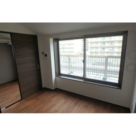 �y���ԁE���r���O�z�@