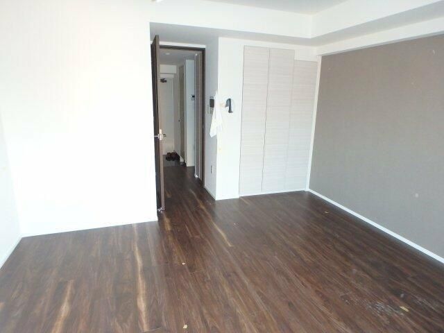 �y���ԁE���r���O�z�@