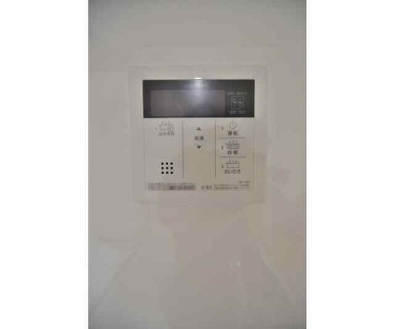 �y���̑��ݔ��z�@