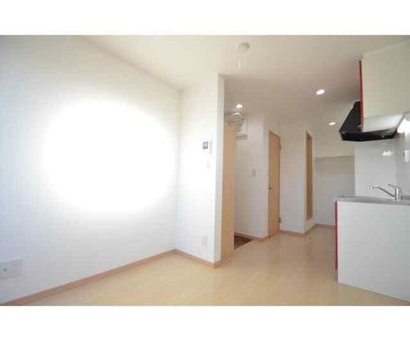 �y���ԁE���r���O�z�@