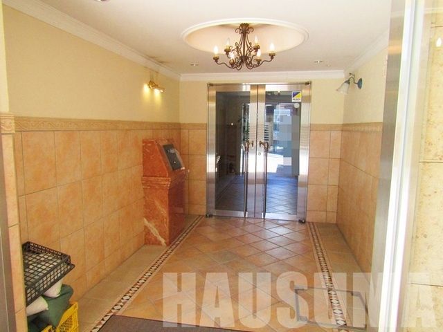 �y�G���g�����X�z�@�G���g�����X