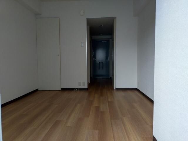 �y���ԁE���r���O�z�@