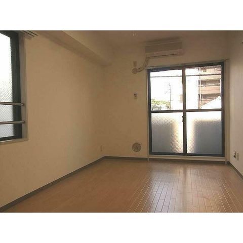 �y���ԁE���r���O�z�@