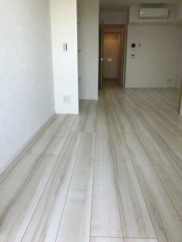 �y���ԁE���r���O�z�@