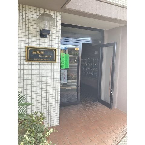 �y�n�}�z�@