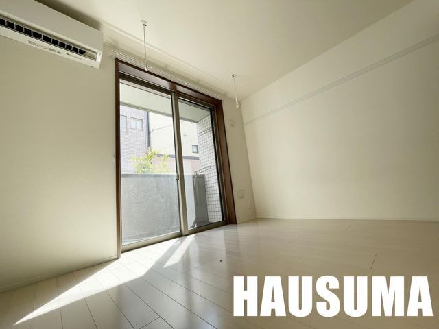 �y���̑������E�X�y�[�X�z�@���r���O/����