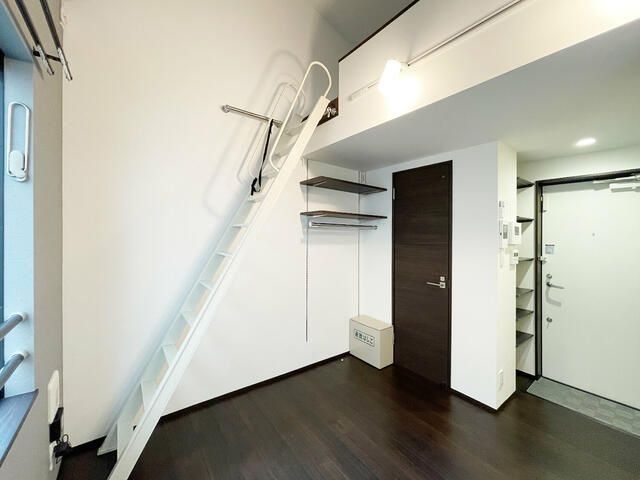 �y���̑������E�X�y�[�X�z�@