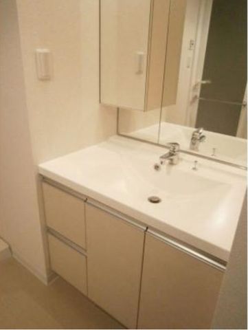 �y���ʏ��z�@�Ɨ����ʑ�