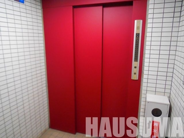 �y���̑��z�@�G���x�[�^�[