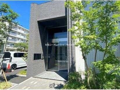 �y�G���g�����X�z�@