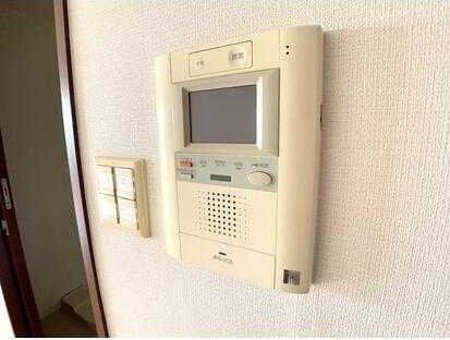 �y���̑��ݔ��z�@