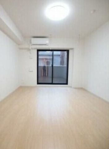 �y���ԁE���r���O�z�@����