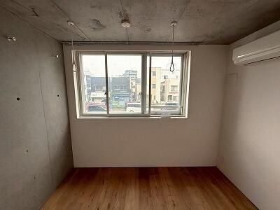 �y���ԁE���r���O�z�@