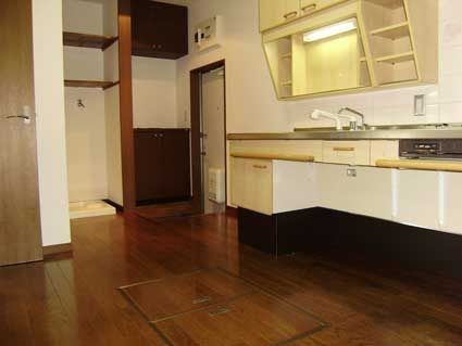 �y�L�b�`���z�@