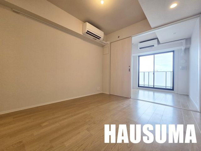 �y�����E���r���O�z�@���r���O/����