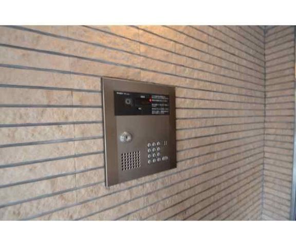 �y�G���g�����X�z�@