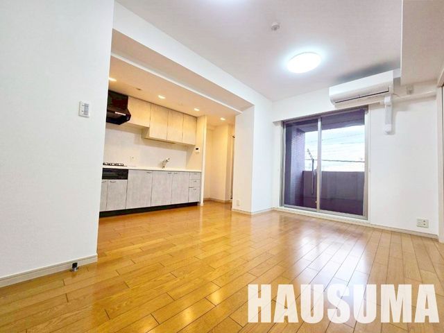 �y�����E���r���O�z�@���r���O/����