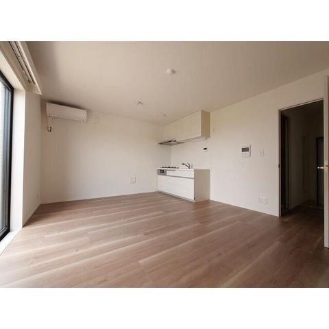 �y���ԁE���r���O�z�@