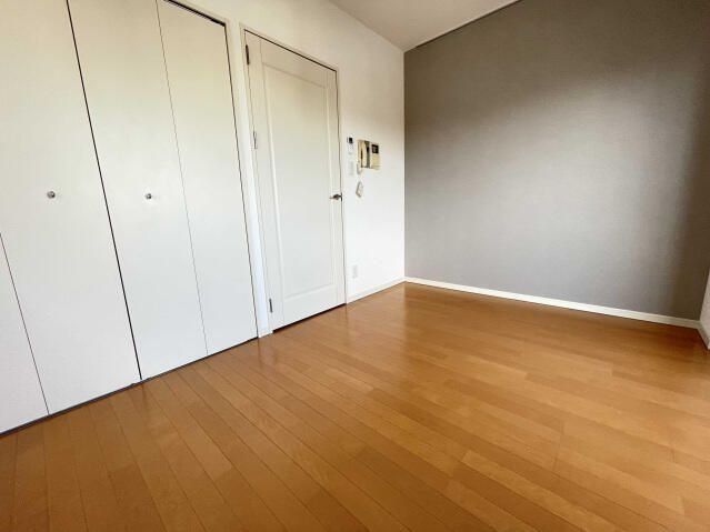 �y���ԁE���r���O�z�@
