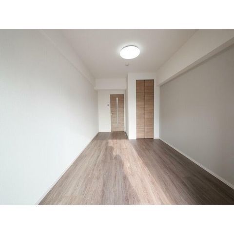 �y���ԁE���r���O�z�@