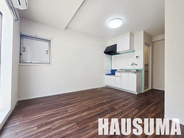 �y���ԁE���r���O�z�@