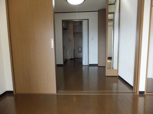 �y���̑��ݔ��z�@