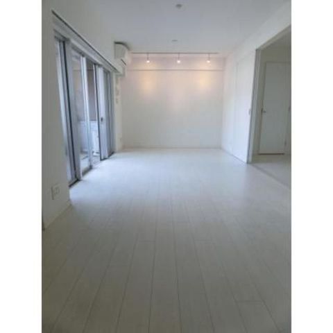 �y���ԁE���r���O�z�@