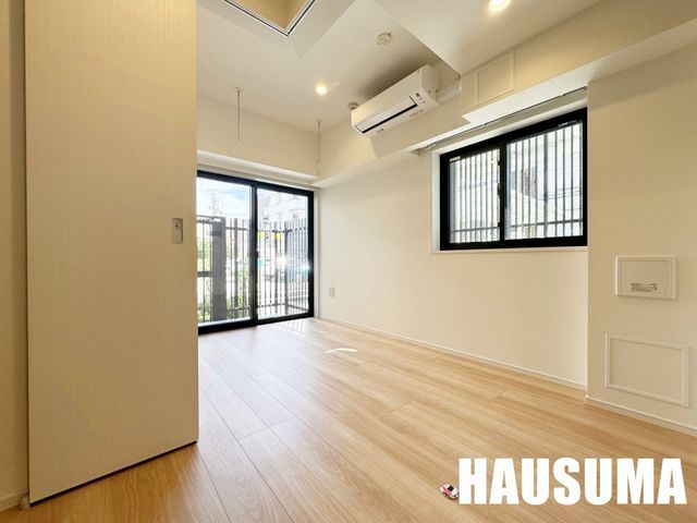 �y�����E���r���O�z�@101�����ʐ^�g�p�@�Ԏ��ꏏ