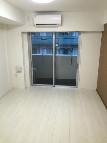 �y���ԁE���r���O�z�@