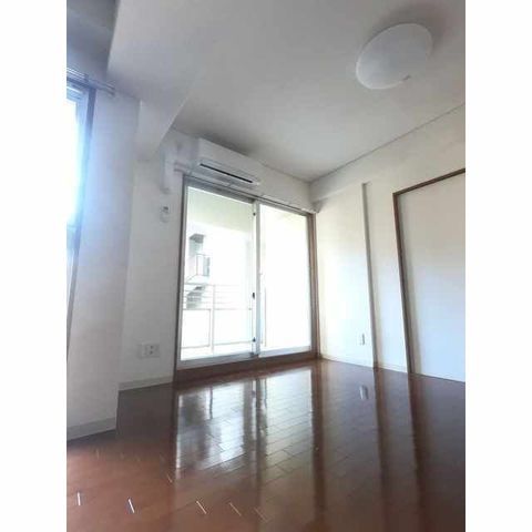 �y���ԁE���r���O�z�@