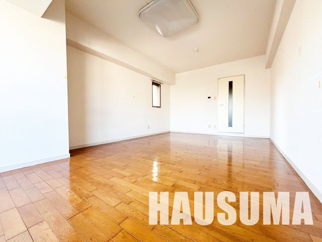 �y�����E���r���O�z�@���r���O/����