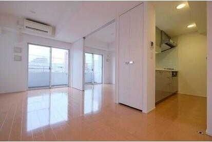 �y���ԁE���r���O�z�@