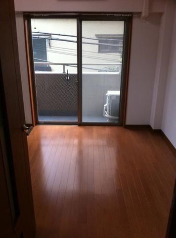 �y���ԁE���r���O�z�@����