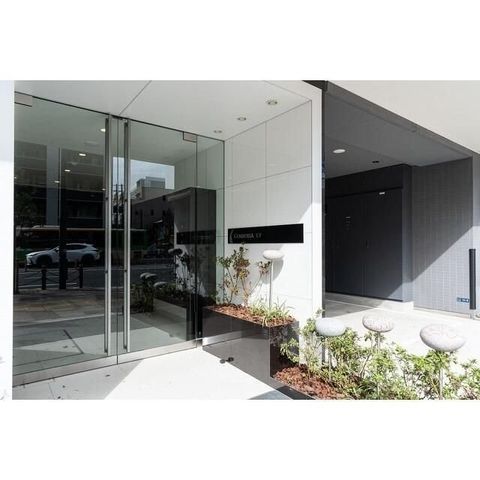 �y�G���g�����X�z�@