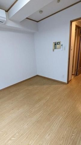 �y���ԁE���r���O�z�@