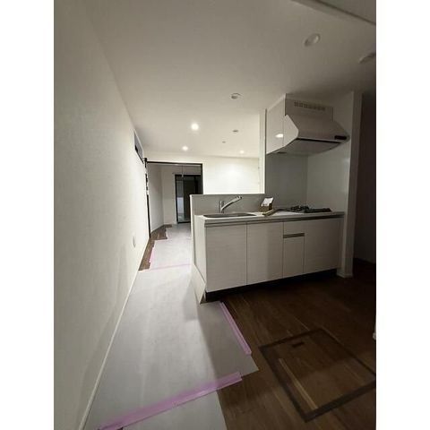 �y���ԁE���r���O�z�@