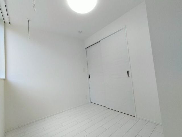 �y���ԁE���r���O�z�@