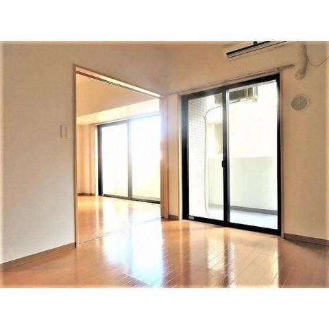 �y���ԁE���r���O�z�@