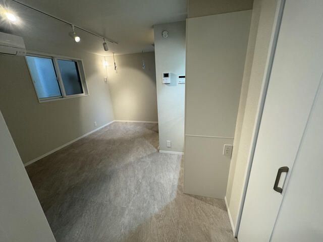 �y���ԁE���r���O�z�@