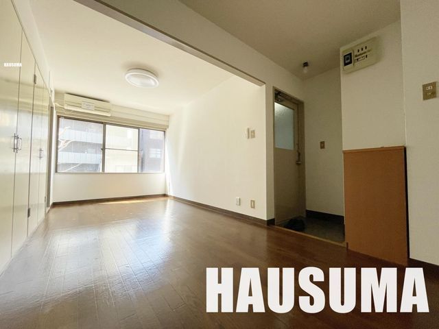 �y���̑������E�X�y�[�X�z�@���r���O/����