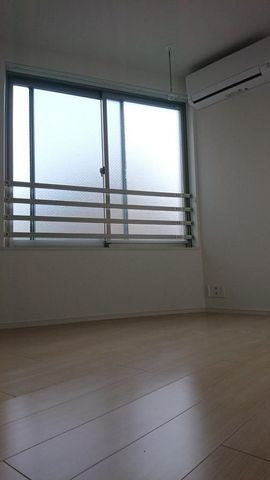 �y���ԁE���r���O�z�@