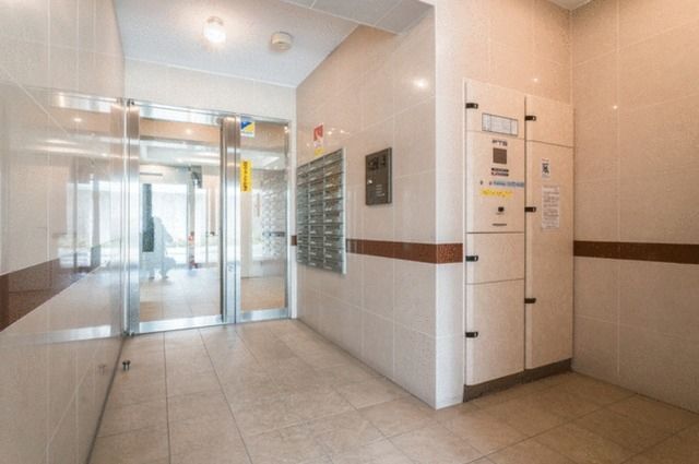 �y���̑��z�@�G���g�����X