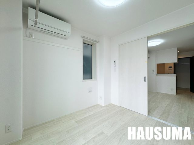 �y���ԁE���r���O�z�@
