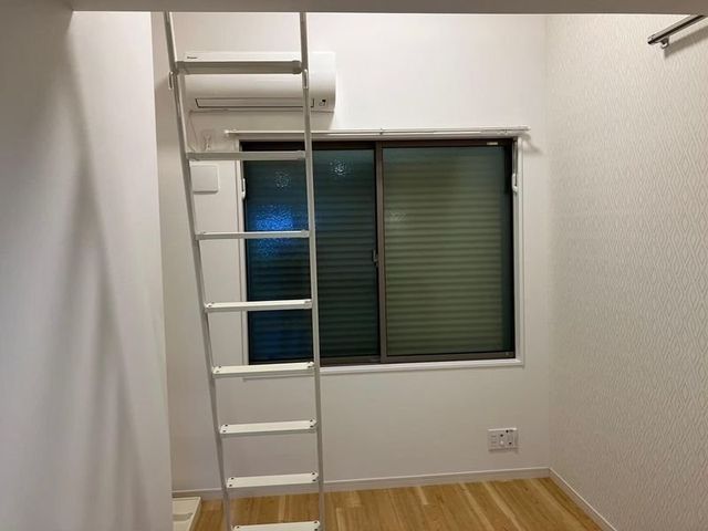 �y���ԁE���r���O�z�@