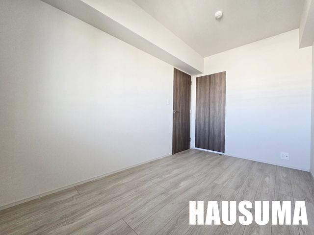 �y�����E���r���O�z�@