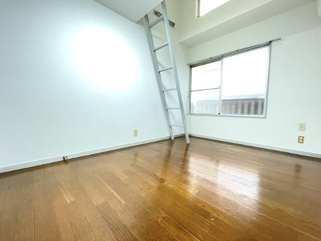 �y���ԁE���r���O�z�@